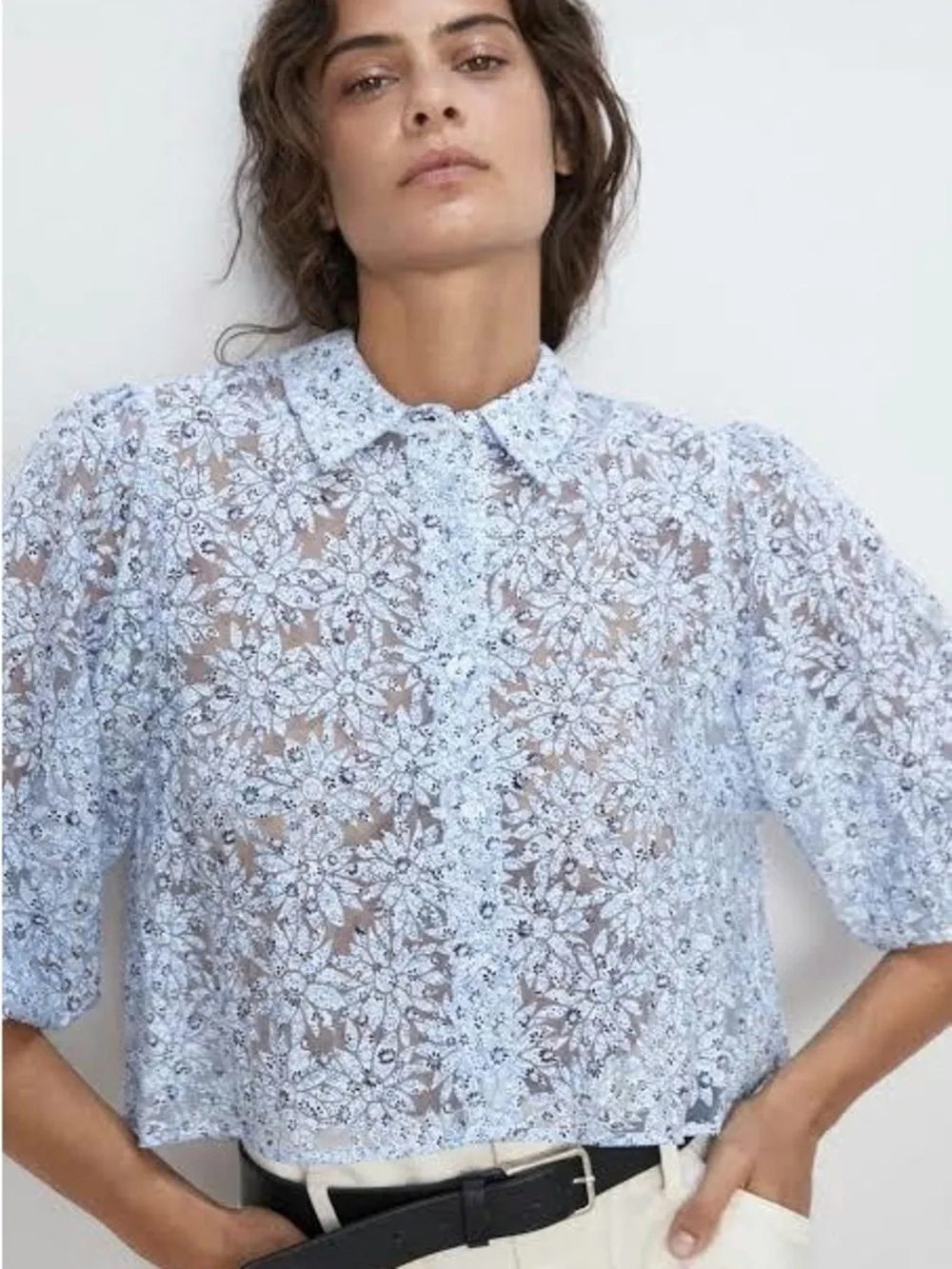 Zara Blue Floral Lace Cropped Puff Sleeve Button-Up Blouse Size M
